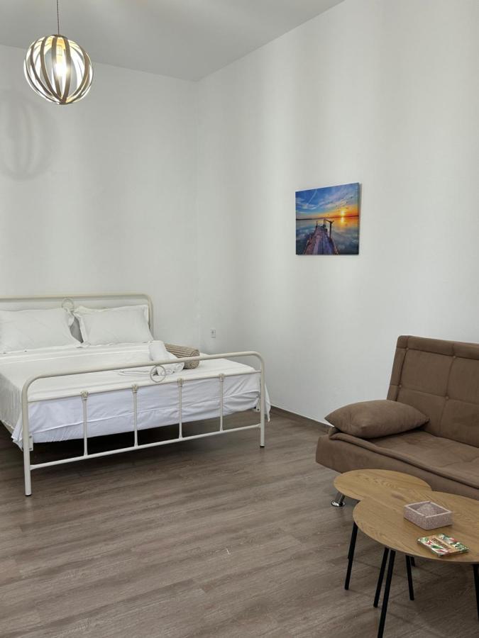 Paola'S Apartments Near Athens Airport Spata  Exterior photo